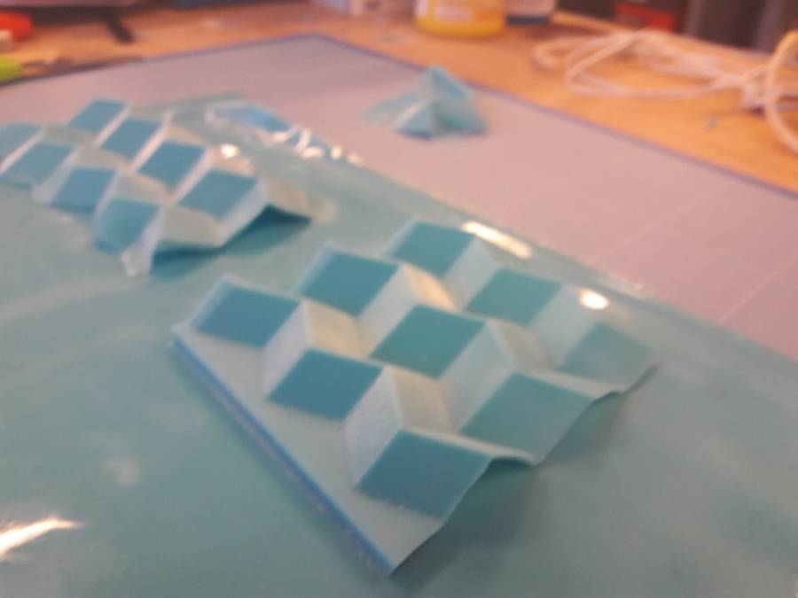 julie-taris-soft-robotic-origami-sheet-siliconefast_8_.jpg