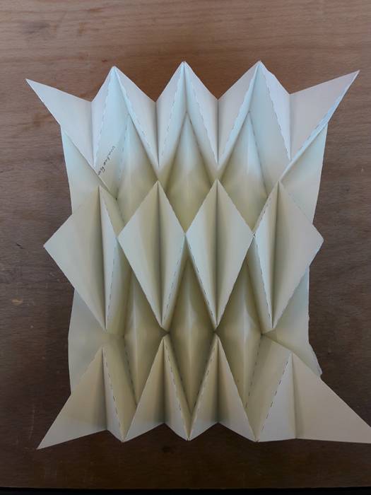 julie-taris-textile-scaffold-origami-patern-muria-waterbomb_4_.jpg